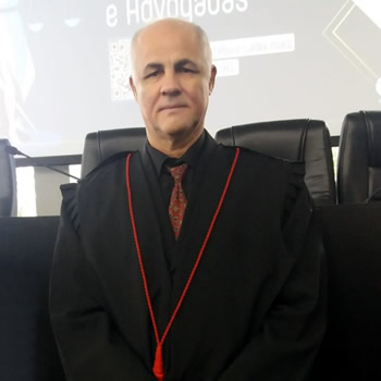 José Roberto Lopes